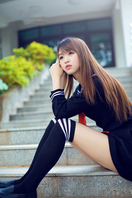 改写为_ 比赛结束后，球队伤病频发，篮球比赛结束后,比赛完的队友们修改
