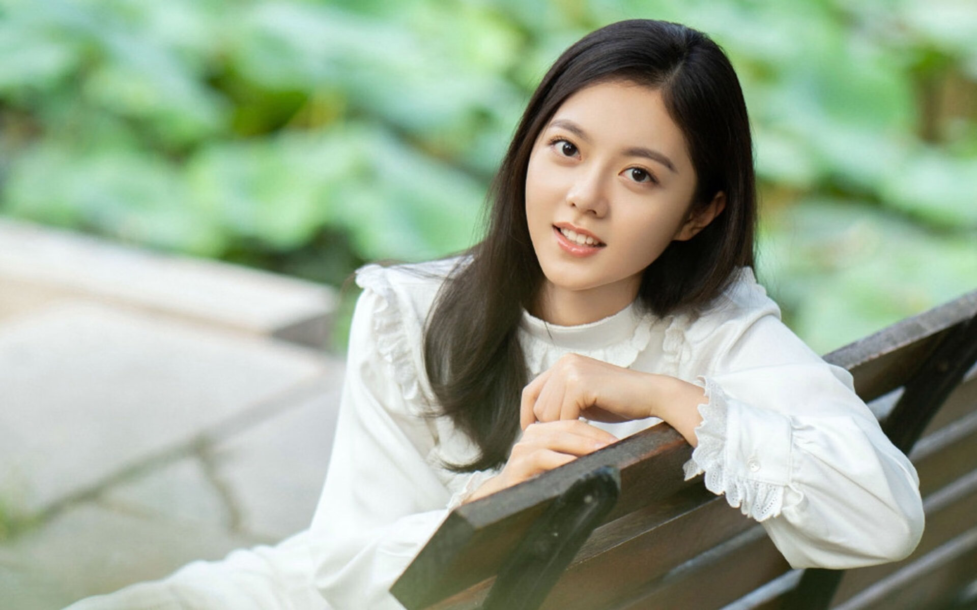 国足高压防守下控球球员选择策略分析，足球高压战术