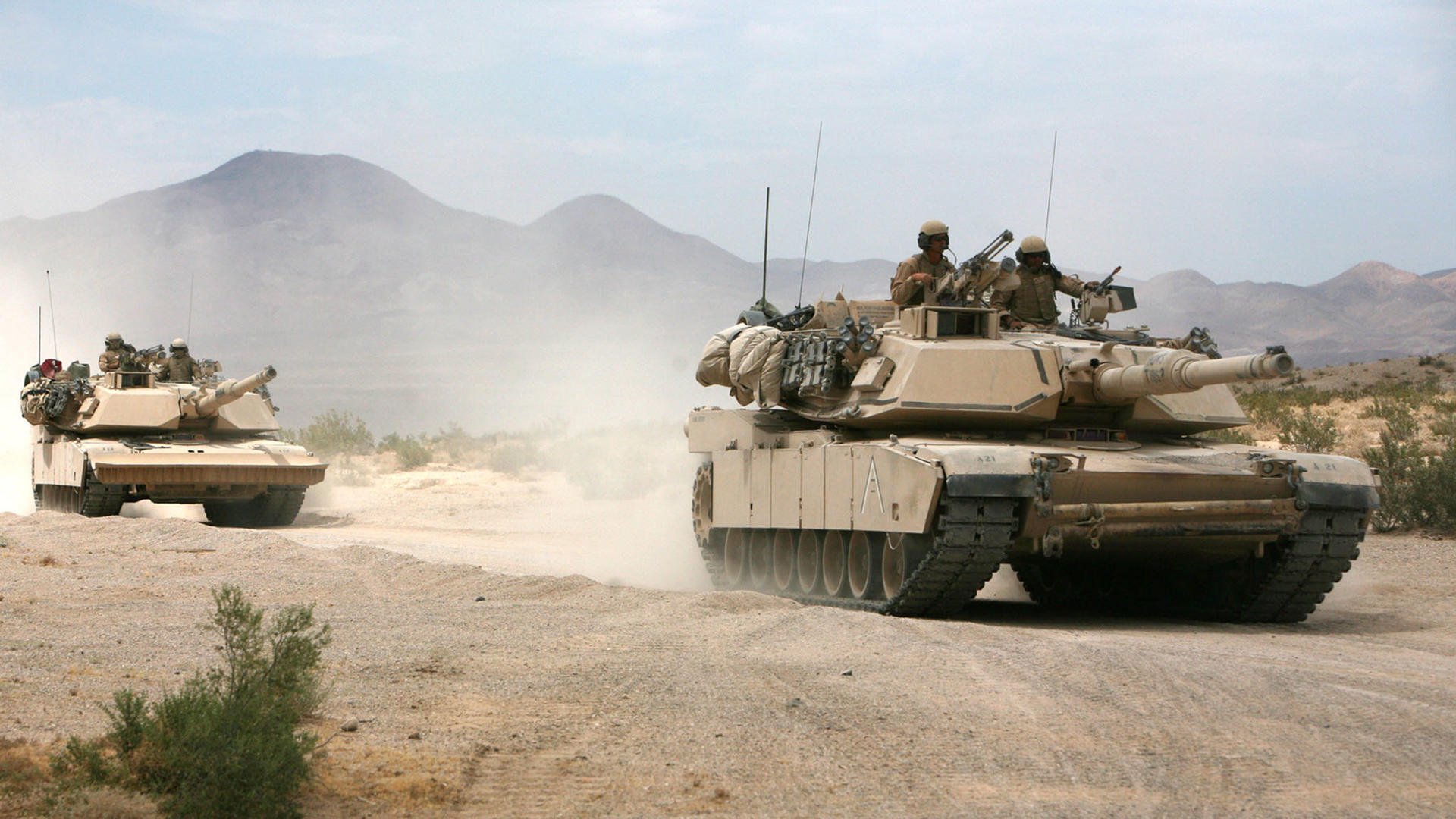 开云·体育官网APP下载-跳水赛场南非女将精准入水，南非跳远运动员