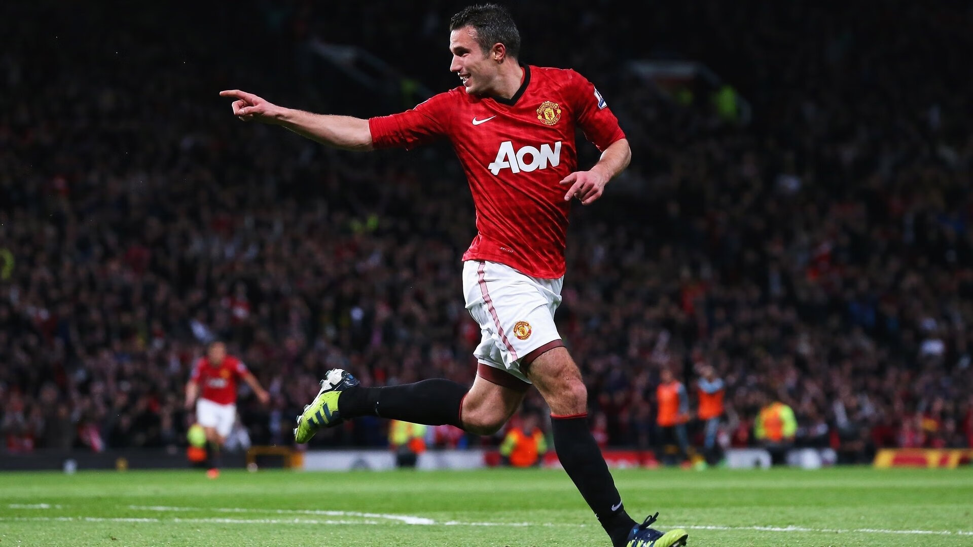 巴塞罗那2-2战平皇马，莱万和莫拉塔各入一球，巴塞罗那绝杀皇马